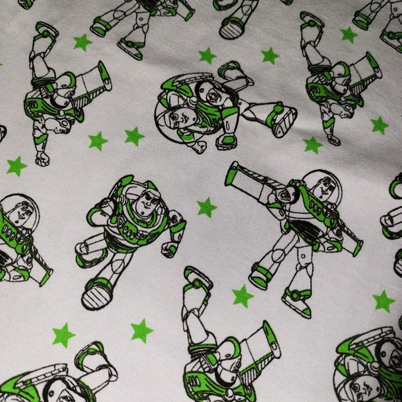 💲Toy Story Buzz Lightyear Tee - Picture 2 of 4